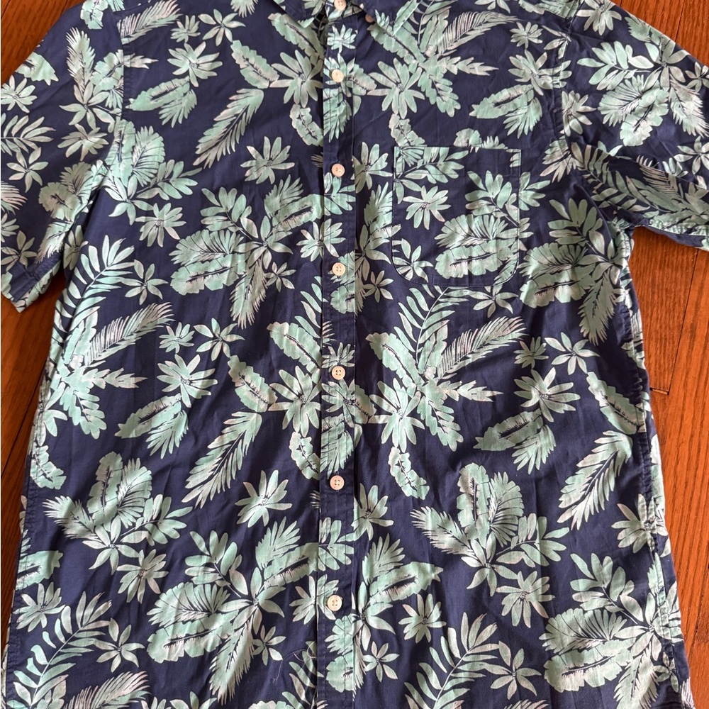 Vineyard Vines Men's Shirt - Picture 2 of 4
